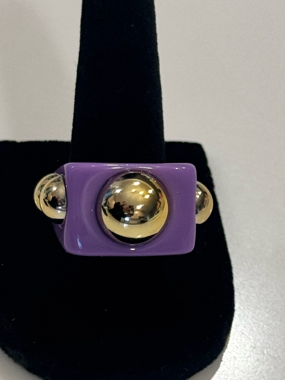 FABULOUS Purple Resin Ring with Gold Accents SIZE 7